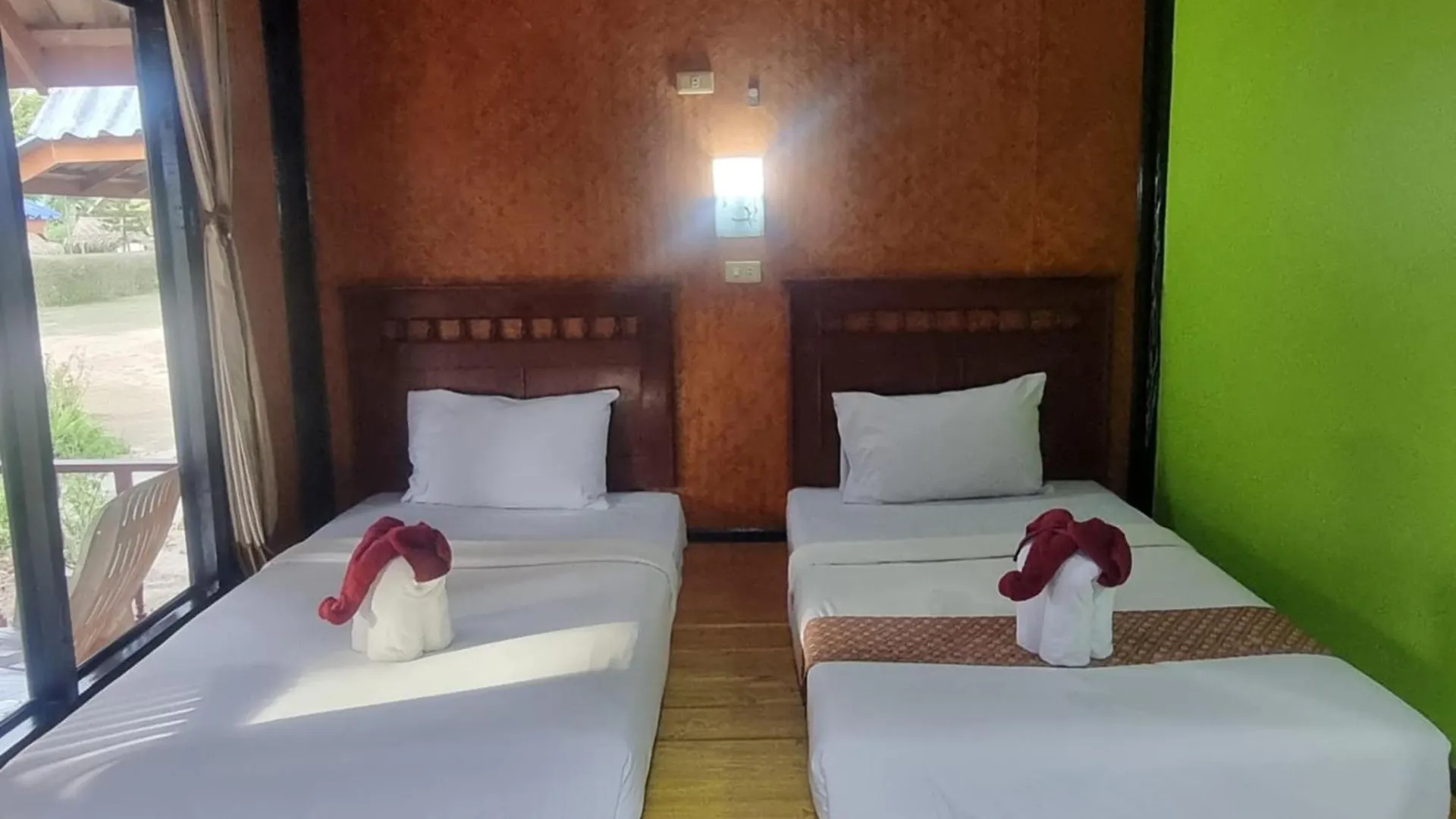 ホテル Sunny House Garden Ko Lanta 0*,  タイ王国