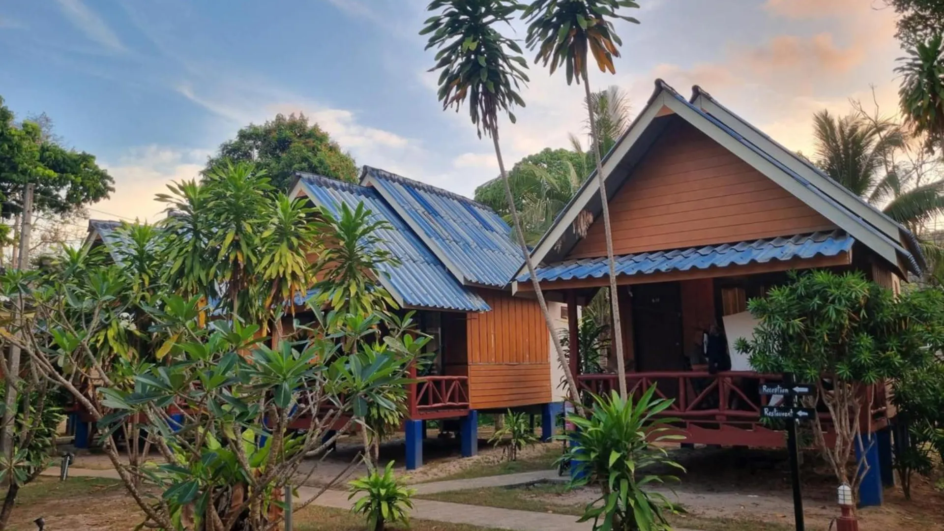 ホテル Sunny House Garden Ko Lanta